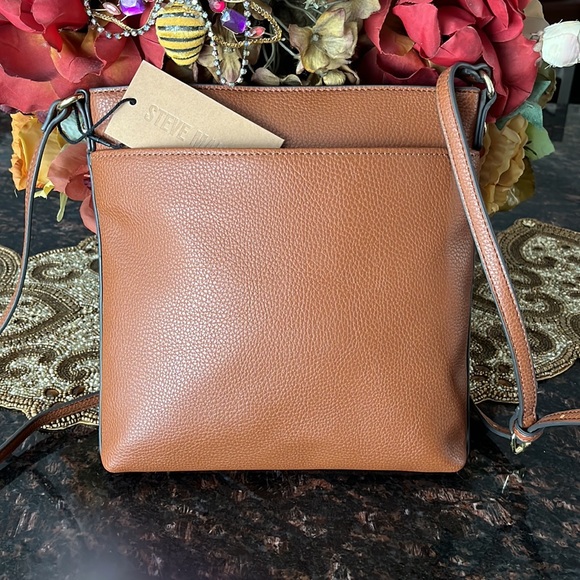 Steve Madden Camel Color Pebbled Grain Faux Leather Crossbody Bag - Picture 9 of 15